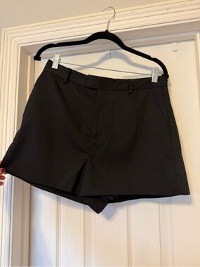 DISSH Black Tailored Women's Bermuda Shorts